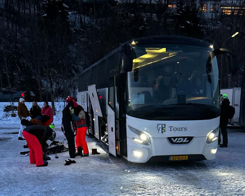 Wintersportreizen | Touringcar huren voor wintersport VTS Tours Nunspeet Gelderland.